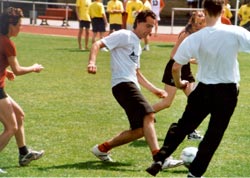 2001-07-04_DE_Hannover_XX_Footballtournament1_small.jpg (14213 Byte)